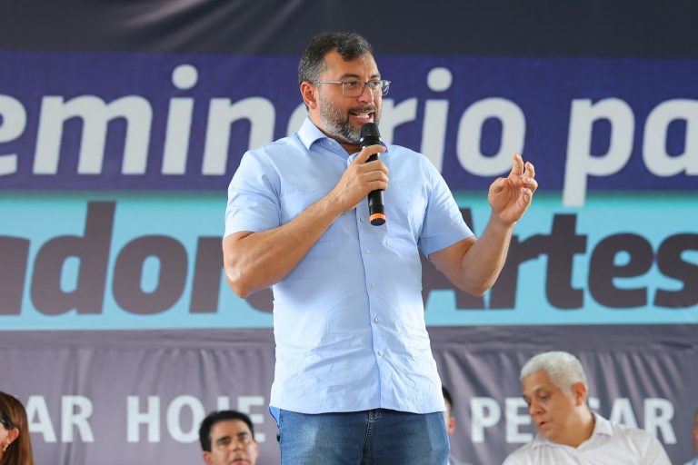 Em homenagem às mães, governador Wilson Lima antecipa pagamento do Auxílio Estadual
