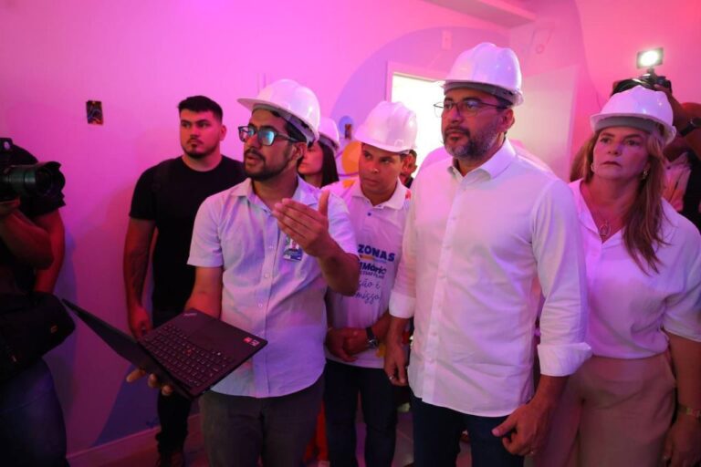 Wilson Lima vistoria obras do terceiro Caic TEA que será entregue pelo Estado