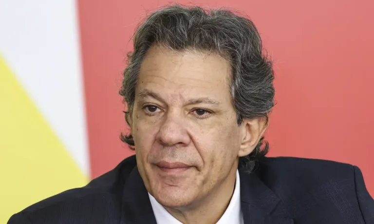 Haddad fará proposta aos estados para conter preços dos combustíveis
