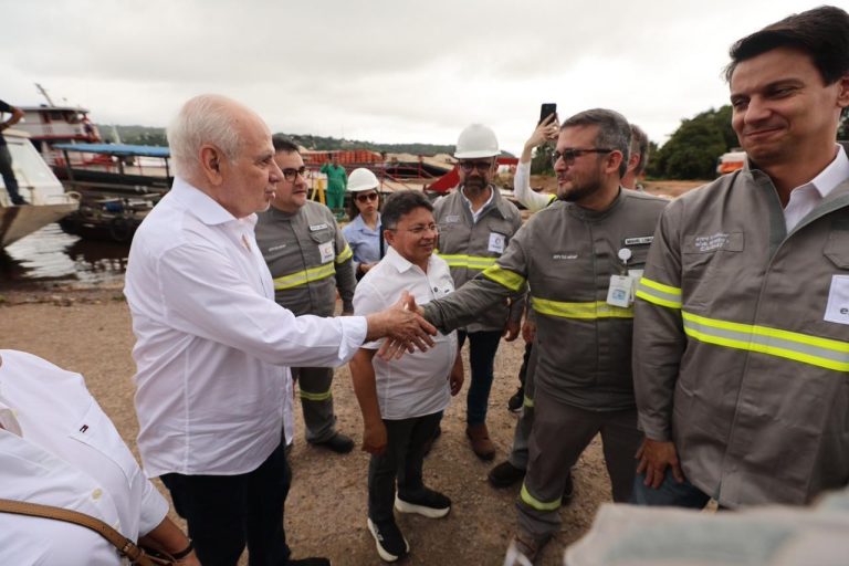 Vice-governador Serafim Corrêa visita complexo Azulão e destaca força energética do estado