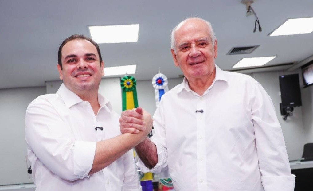 Roberto Cidade é eleito governador do Amazonas em mandato tampão