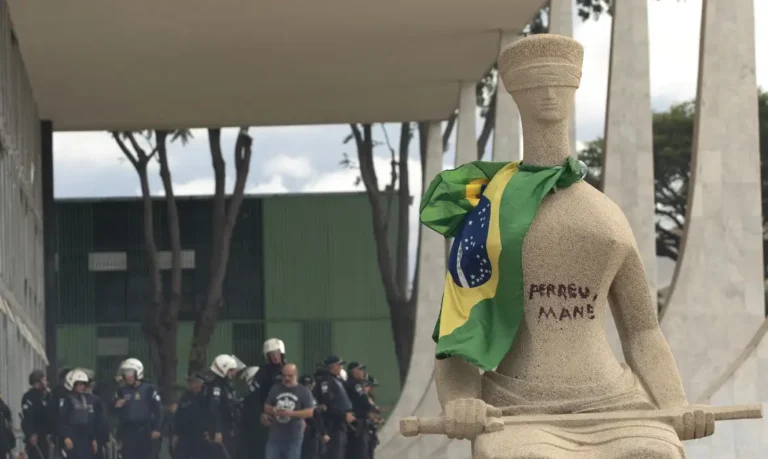 Débora do Batom recorre para ser beneficiada pela Lei da Dosimetria 