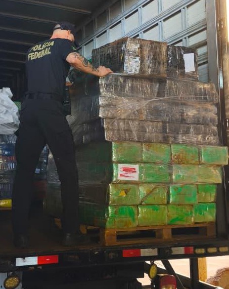 PF destrói mais de 10 toneladas de drogas no Paraná