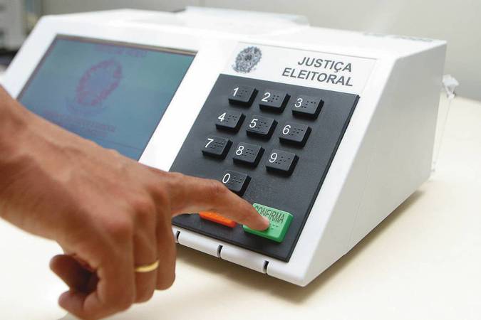 Justiça determina suspensão imediata de pesquisa do instituto Quaest no Amazonas sob pena de multa
