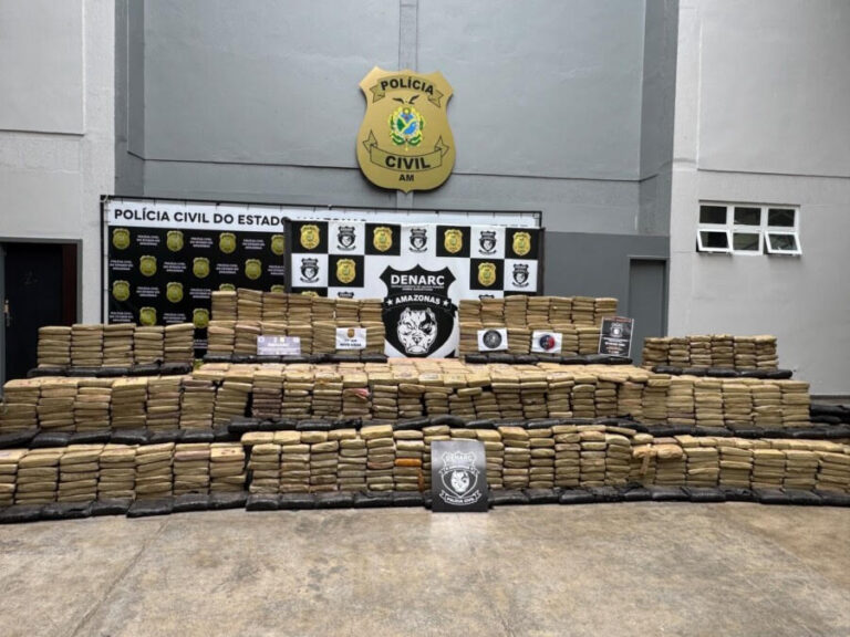 Denarc apreende 1,5 tonelada de skunk em Novo Airão; é a segunda apreensão recorde em três dias